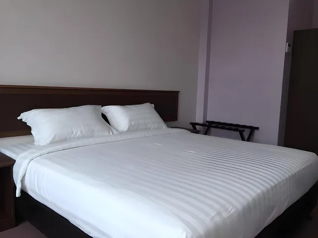 غرفة سوبيريور بسرير كوين، ID Hotel Yayasan 1/2