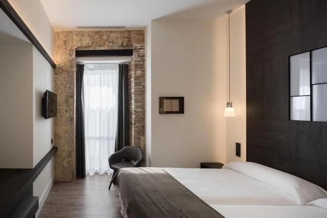 غرفة داخلية كومفورت بسرير مزدوج، Sant Agusti Hotel 1/6