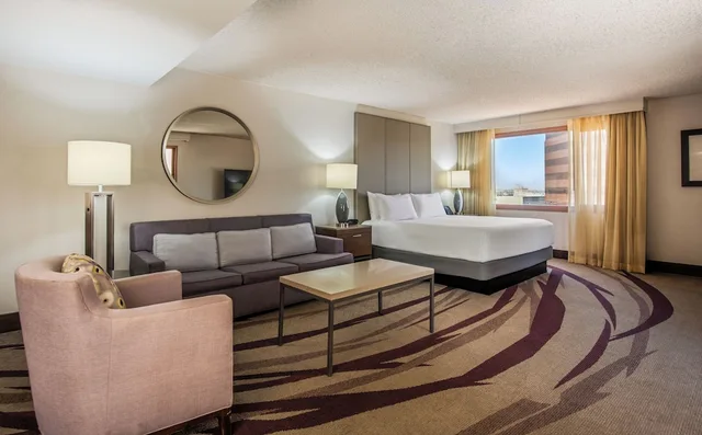 جناح جونيور بسرير كينج لذوي الإعاقة، Hilton Long Beach 5/8