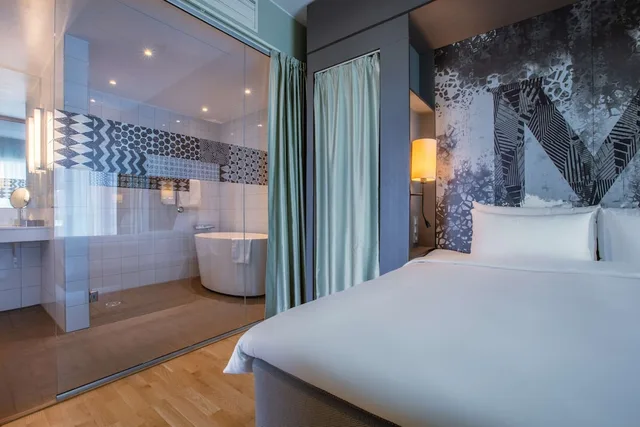 1 Bedroom, Suite, King Bed, RADISSON BLU METROPOL HOTEL, HELSINGBORG 5/10
