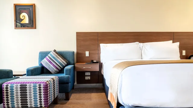 غرفة قياسية بسرير كينج، Holiday Inn Auckland Airport 7/10