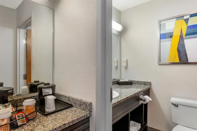 غرفة قياسية بسرير كينج، Comfort Inn Huntington Near University Area 5/5