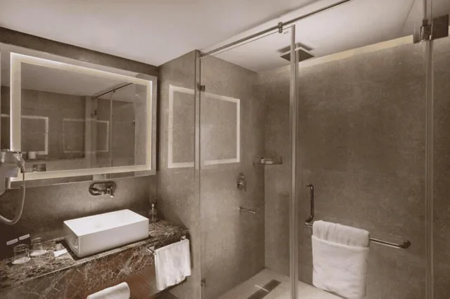 جناح بسرير مزدوج بمنطقة جلوس، Nirvana Sarovar Portico Gorakhpur 4/5