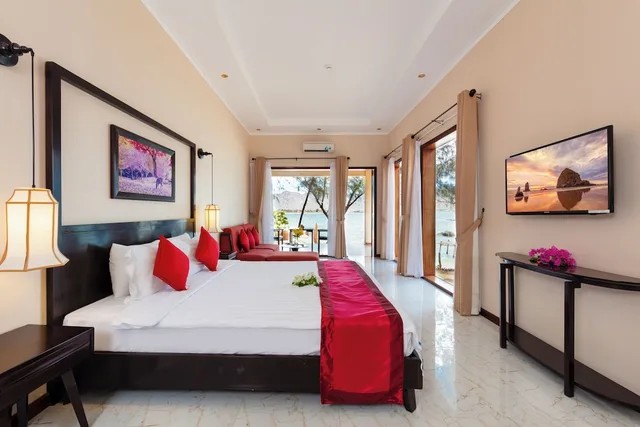 Studio, Suite, Queen Bed, Beach View, Hon Co Resort - Ca Na 1/3