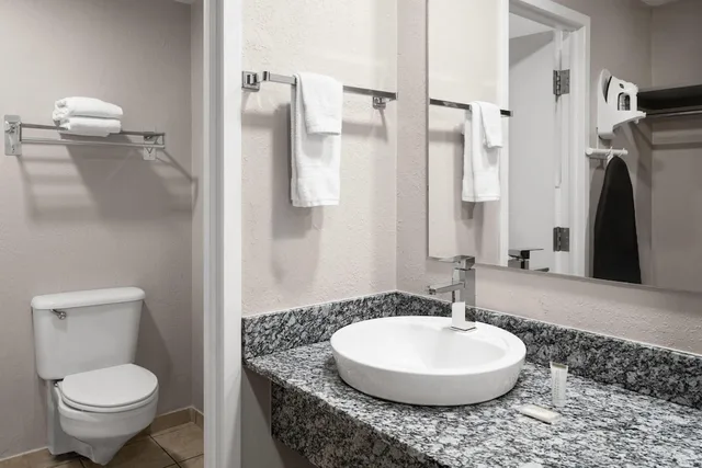 غرفة بسريرين كوين، Super 8 by Wyndham Great Falls City Center 5/6