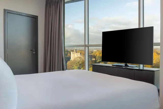 جناح رئاسي تنفيذي مع دخول الصالة، Hilton Cardiff Hotel 1/6