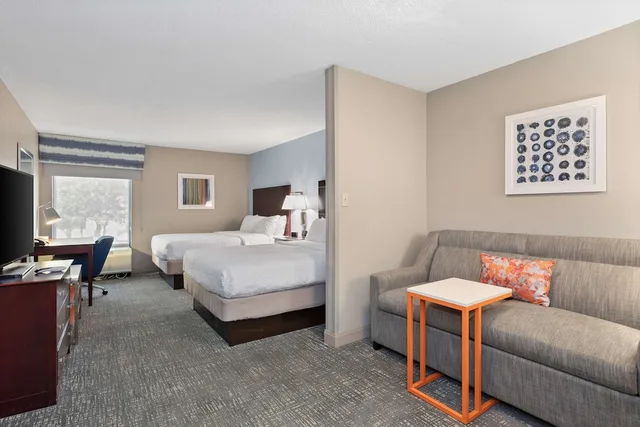 studio, 2 queen beds, Hampton Inn Rock Hill 3/6