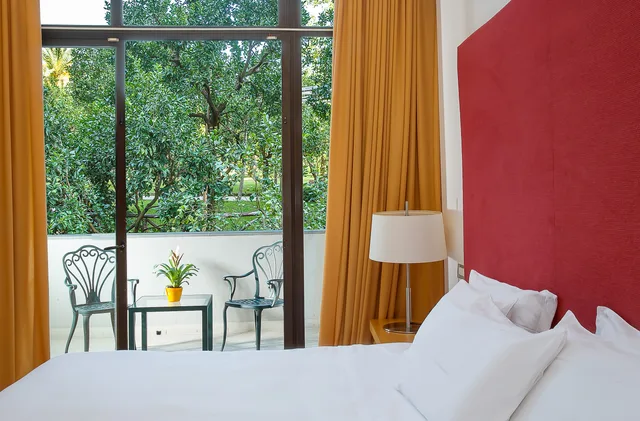 غرفة بسرير كينج بإطلالة على الحديقة، Hilton Sorrento Palace 3/3