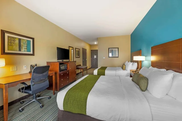 غرفة قياسية بسريرين كوين، Best Western Plus Patterson Park Inn 1/10