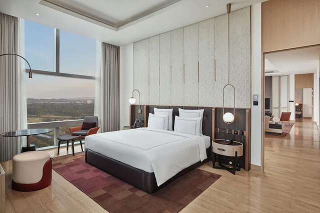 Presidential, Swiss, Suite, 2 King Beds، Swissotel Clark Philippines 1/4