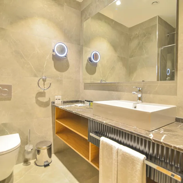 جناح جونيور بسرير كينج، Serenity Comfort Hotel 4/4