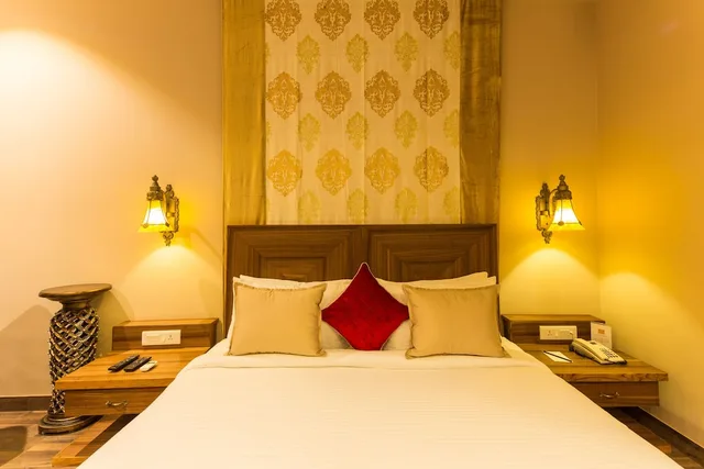 غرفة فاخرة بسرير مزدوج، VESTA BIKANER PALACE 6/10