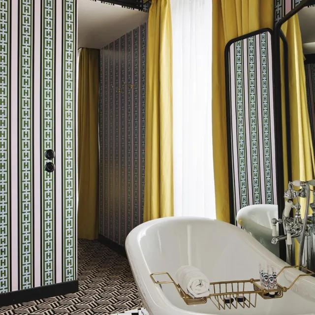 جناح سوبيريور، Hotel Les Deux Gares 8/8