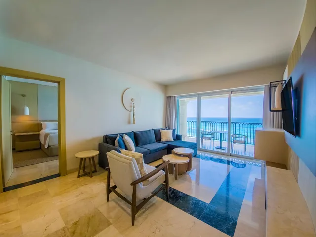 غرفة فاخرة بسرير مزدوج بإطلالة على الشاطئ، Grand Park Royal Cancun All Inclusive 4/6