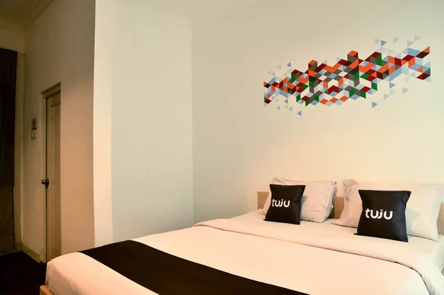 Deluxe Double Room, Tuju Abuserin Syariah 15/19