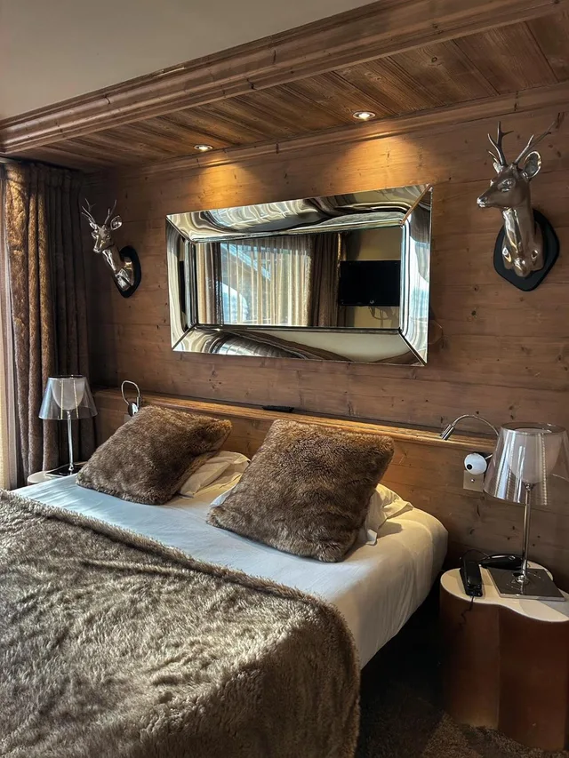 Classic, Double Bed, Mountain View, Hôtel Tsanteleina 5/10