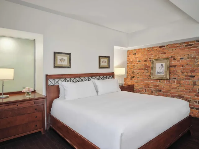 جناح تنفيذي بسرير كينج، Hotel Place D'armes 3/9