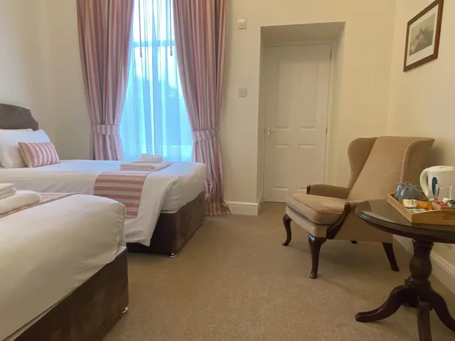 غرفة بسريرين منفصلين، Lubnaig Guest House 2/5