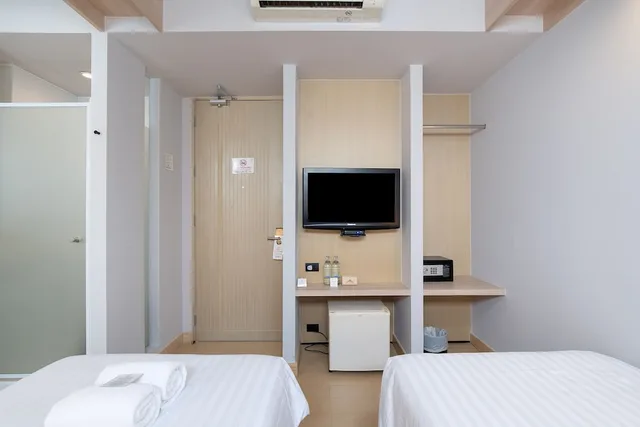 Skylight, City, Twin Beds, Metz Pratunam Hotel 10/10