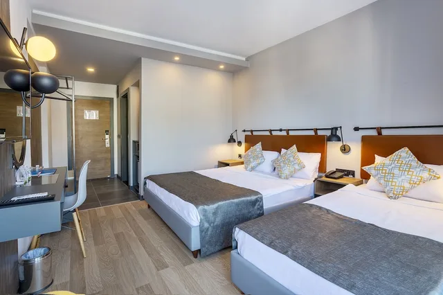 Standard, Triple, 1 Double and 1 Single Bed, Ramira Joy Hotel 1/7