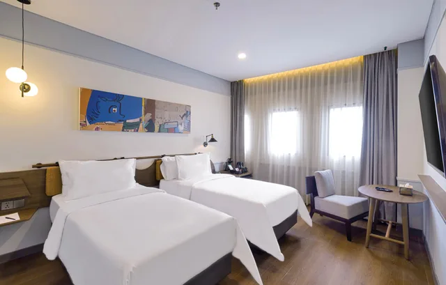 استوديو بسريرين مزدوجين، ARTOTEL Hub Simpang Temu 2/4