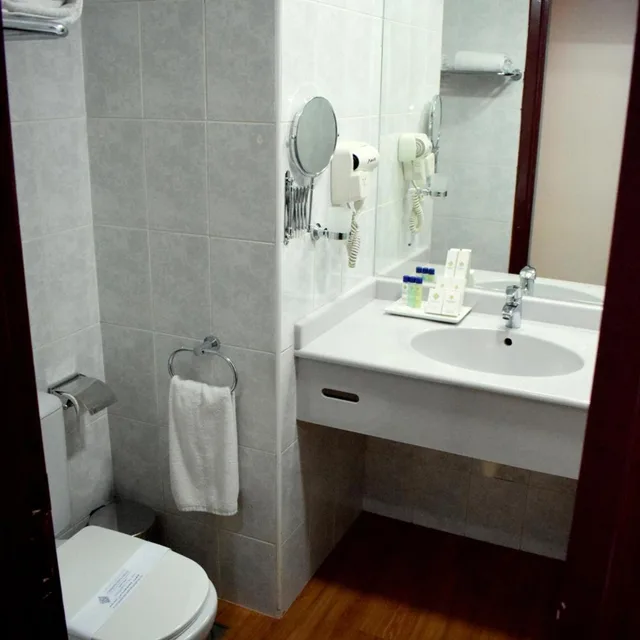 غرفة قياسية، NEJOUM AL EMARATE HOTEL 9/10