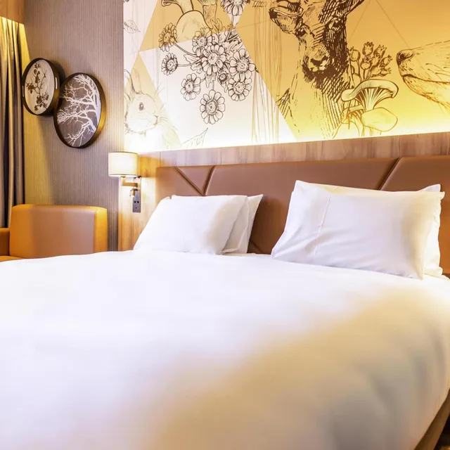 جناح بسرير كينج وسرير بطابقين، MERCURE HAN SUR LESSE 10/10