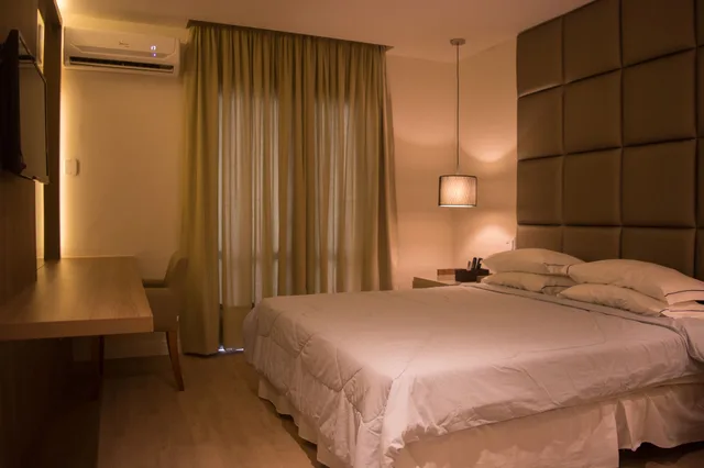 جناح رئاسي بسرير كوين بإطلالة على البحر، Brisamar Hotel 2/5