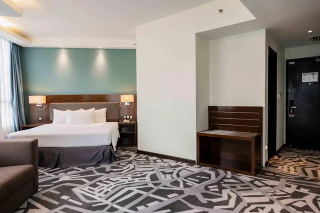 غرفة تنفيذية، WP Hotel 3/3