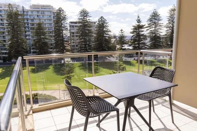 Oaks Glenelg Plaza Pier Suites، أديليد 63/82