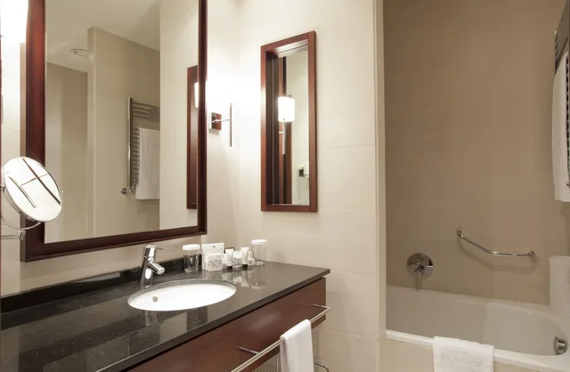 Superior, Queen Bed, Hotel Barcelona Center 4/5
