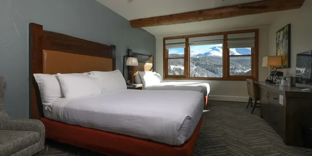 غرفة بسريرين كوين بإطلالة على الجبل، The Lodge at Breckenridge 7/14