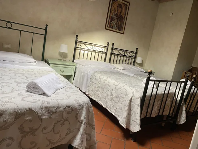 غرفة كلاسيكية ثلاثية بثلاثة أسرّة، Casa San Tommaso 3/7