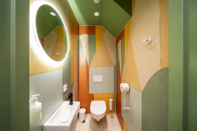 Mixed Dorm, 6 People, 3 Bunk Beds, Shared Bathroom، Tourist Inn 5/5