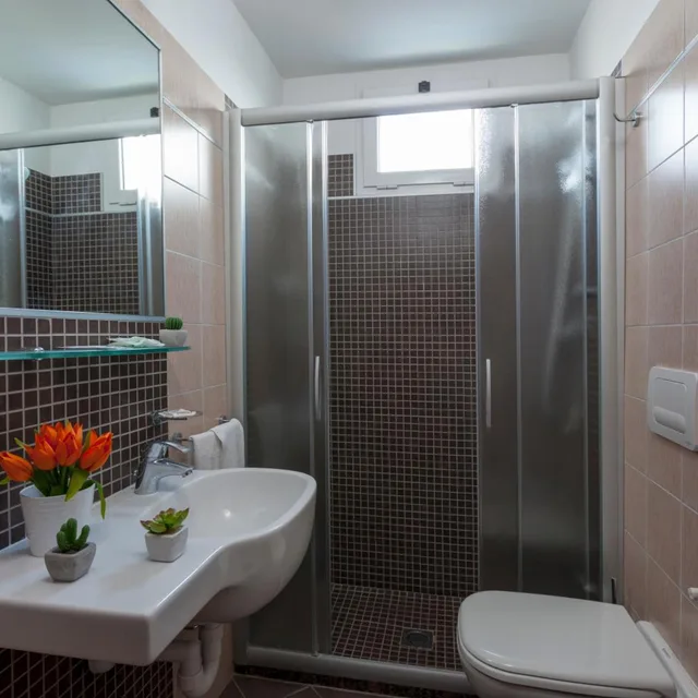 غرفة ثلاثية، Hotel Aurora Mare 7/8