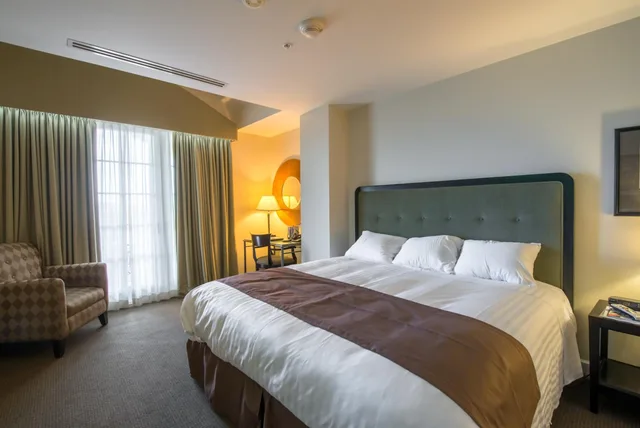 غرفة ديلوكس مفردة بشرفة، The Glen Club 2/3
