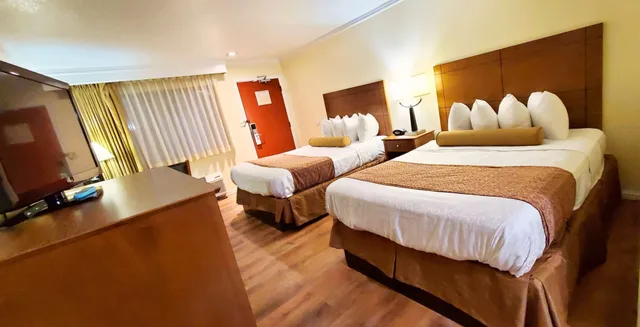 غرفة قياسية بسريرين كوين، Best Western Plus Northwoods Inn 3/10