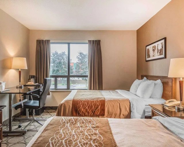 Upgrade, Queen Bed، Comfort Inn Drummondville 1/7
