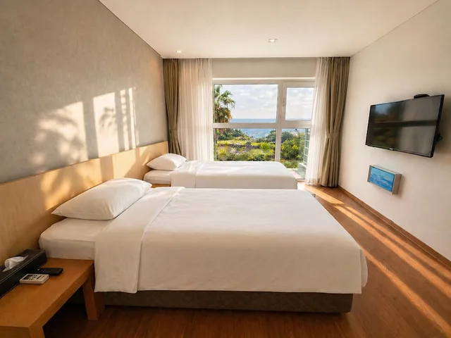 جناح فاخر بإطلالة على البحر بغرفتي نوم بجاكوزي، Y Resort Jeju 3/10