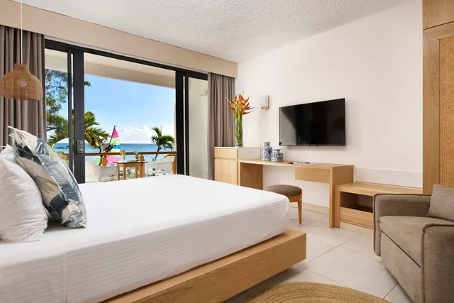 Signature, Coral, Single, Beach Front، Coral Azur Beach Resort 1/3