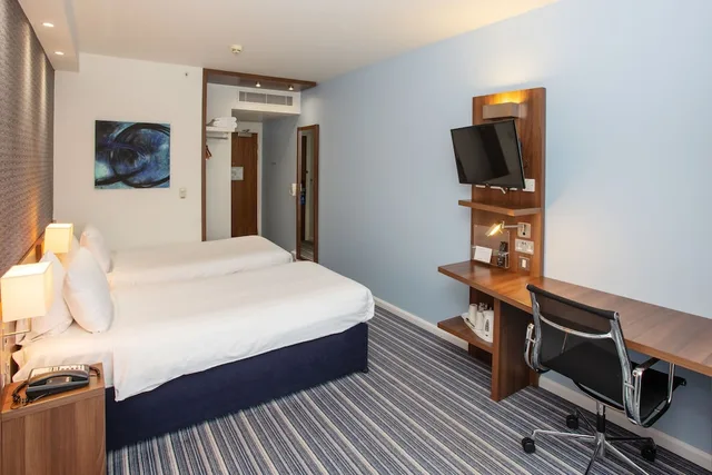 غرفة قياسية بسريرين منفصلين، Holiday Inn Express Manchester City Centre Arena By IHG 3/6