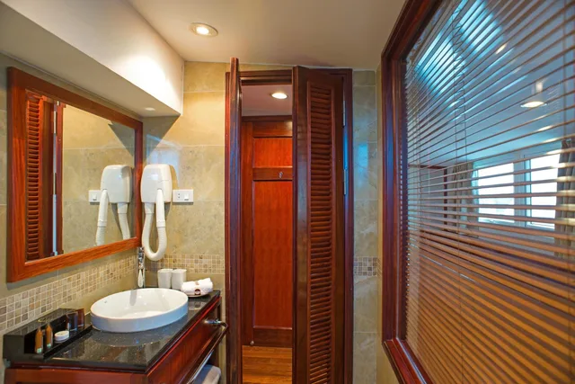 جناح بشرفة، Conifer Boutique Hotel 7/10
