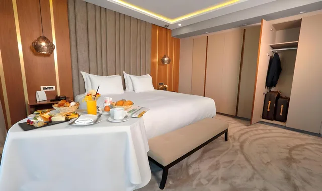 غرفة بريميوم بسريرين مزدوجين، Le Palace D'anfa 1/1