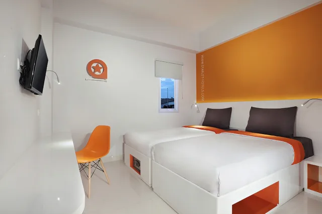 غرفة سوبيريور بسريرين منفصلين، Starlet Hotel Serpong 1/2