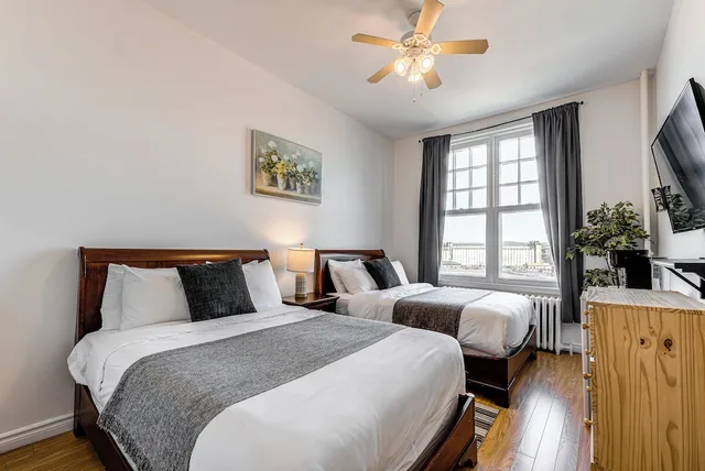 Standard, 2 Double Beds, Hotel Manoir des Remparts 6/10