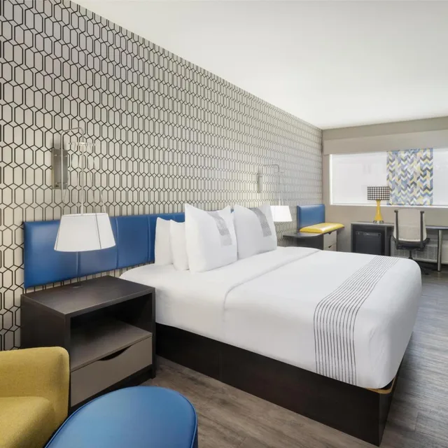 Room, King Bed, Sofa, Accessible, Glo Best Western Tulsa-Catoosa East Route 66 1/2