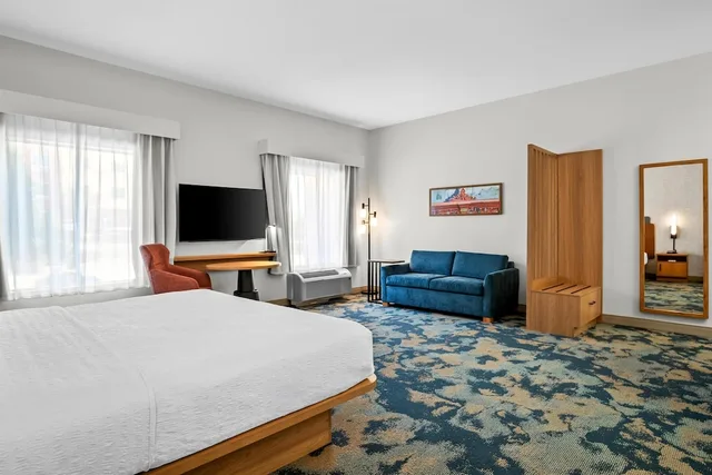 استوديو بسرير كينج مع أريكة، Hampton Inn And Suites Waxahachie 1/10