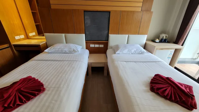 غرفة ديلوكس بسريرين منفصلين، Room Actually 1/4