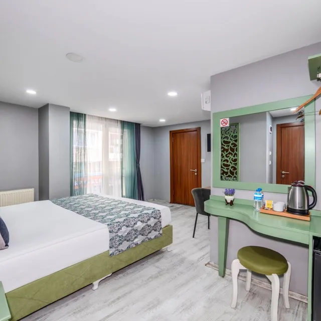 غرفة ديلوكس بسرير مزدوج، Green Garden Hotel 4/9