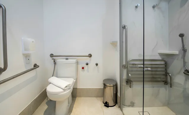 غرفة بسريرين منفصلين لذوي الإعاقة، Hampton by Hilton Guarulhos Airport 3/3